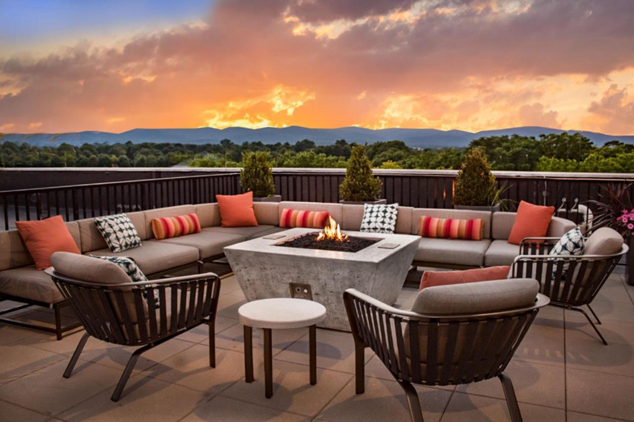 Springhill Suites By Marriott Frederick Luaran gambar